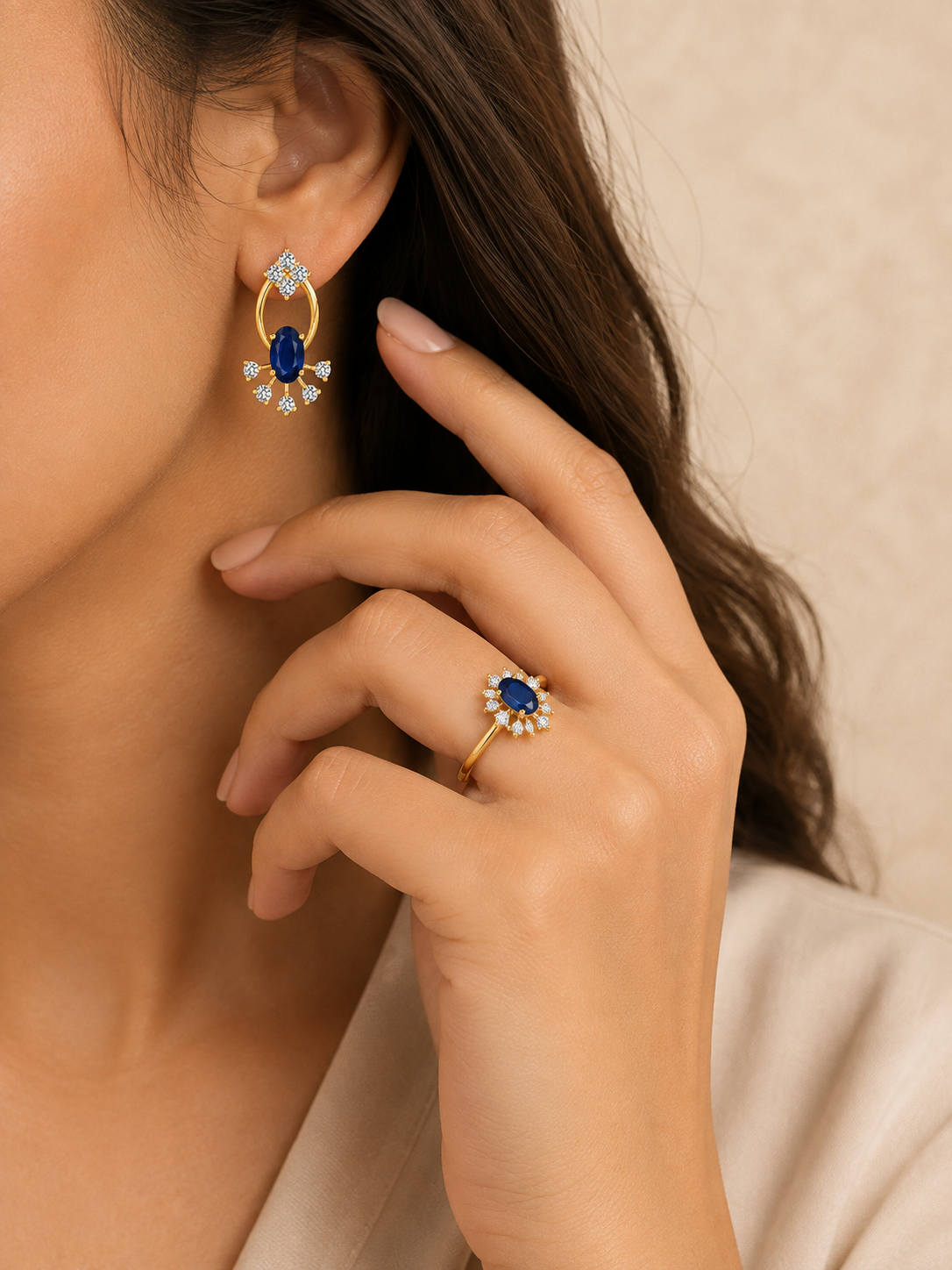 Earrings hover image
